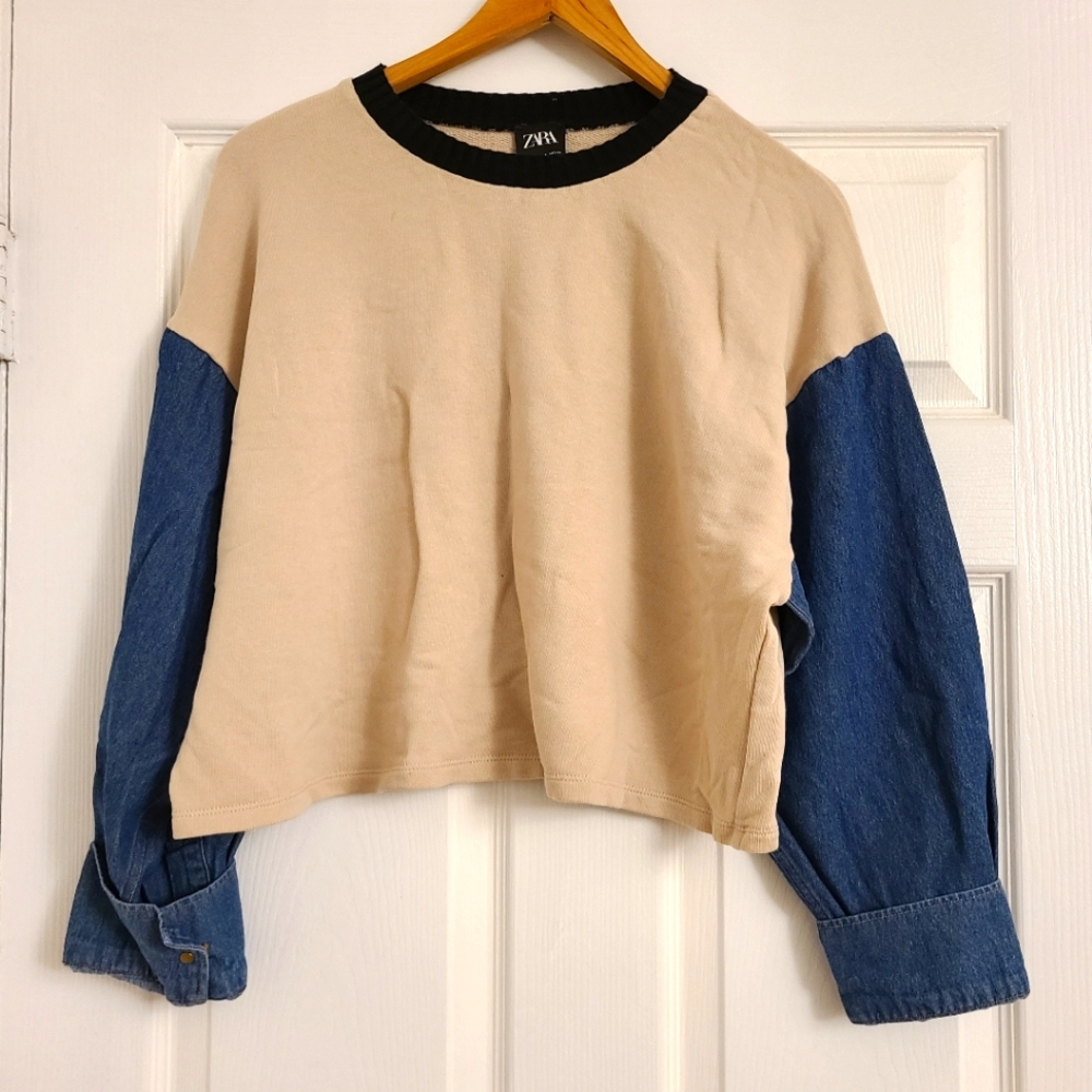 Crewneck Sweatshirt with Chambray Sleeves